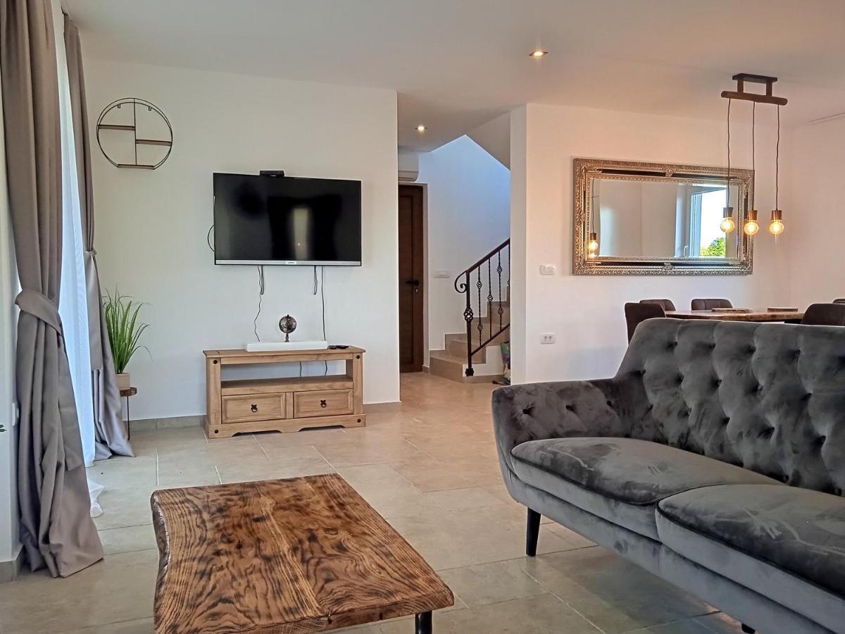 Casa Di Marko-New Modern Rustic House With Pool And Spacious Garden! Privlaka  Exterior foto
